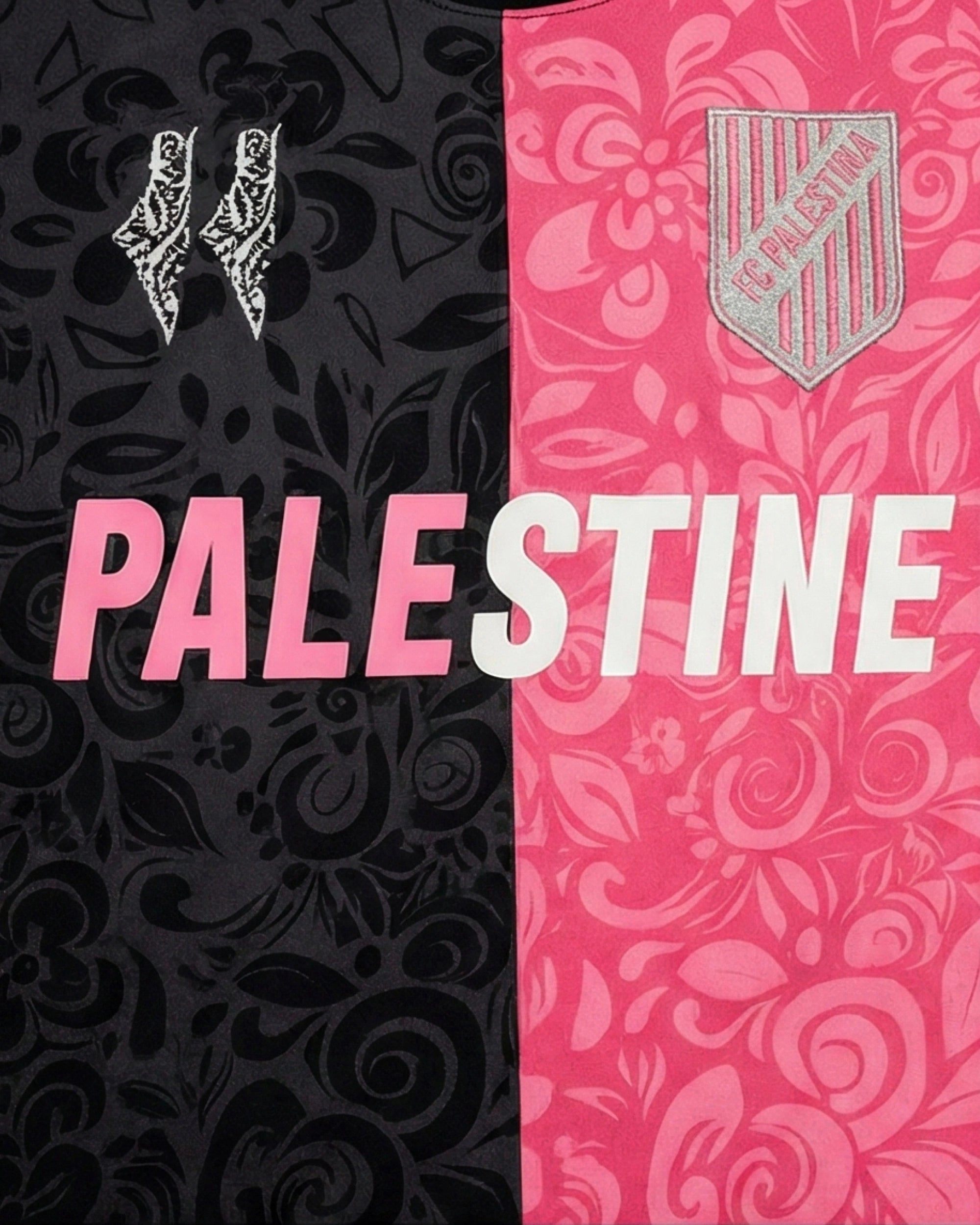 Palestine Noir et Rose Football – Édition Florale Split